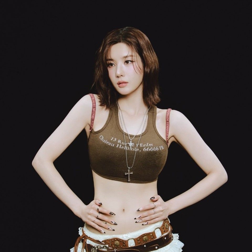 권은비의 비하인드 컷