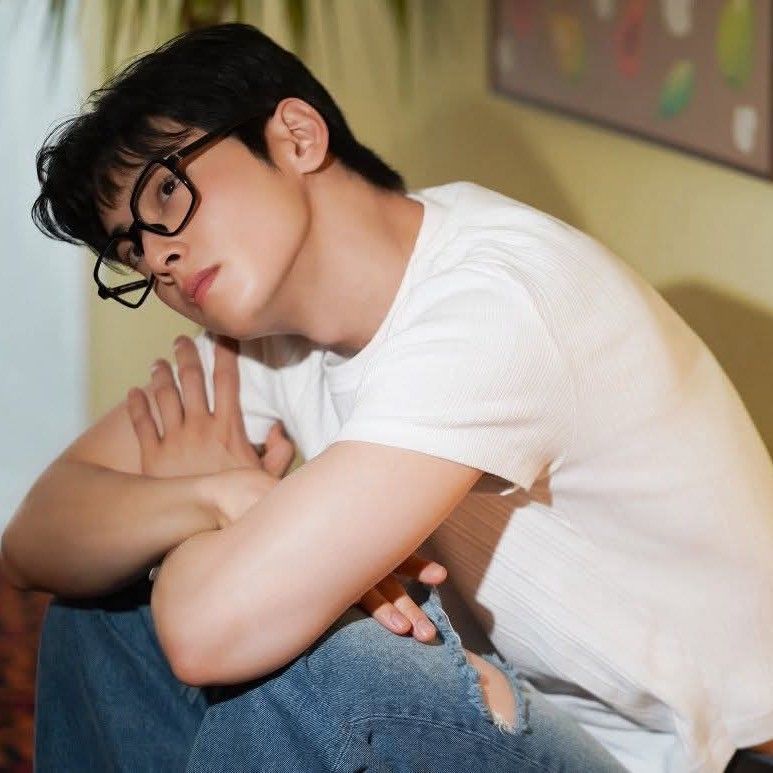 Behind-the-scenes cut of Eunwoo (ASTRO)