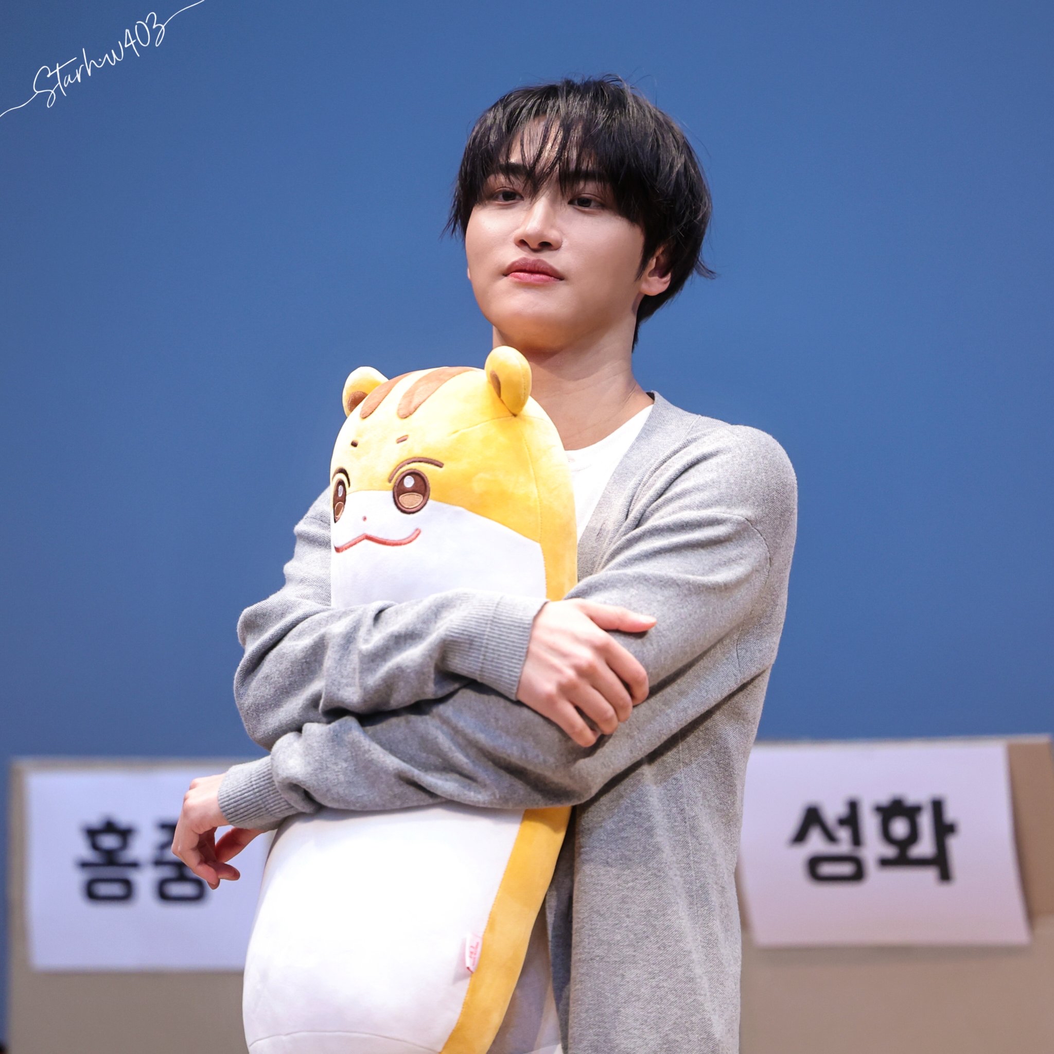 Behind-the-scenes cut of Seonghwa (ATEEZ)