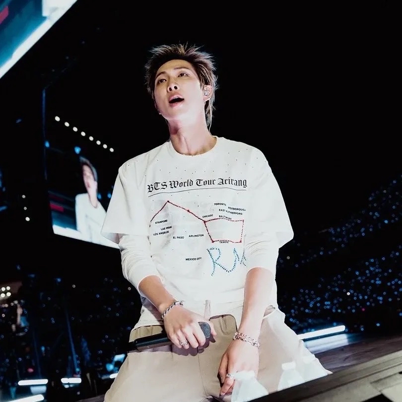 RM (BTS)の舞台裏ショット
