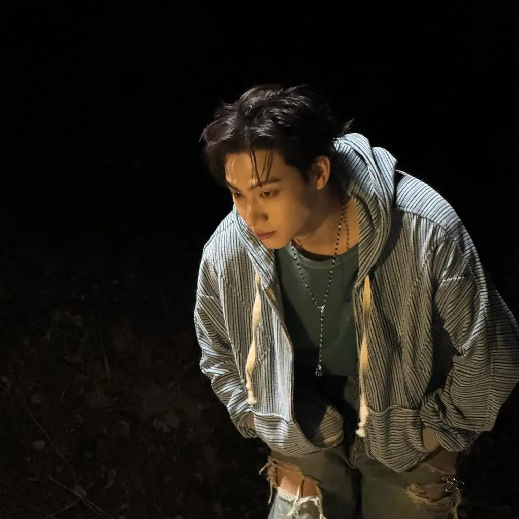 Recent activity shot of JAY B (GOT7)