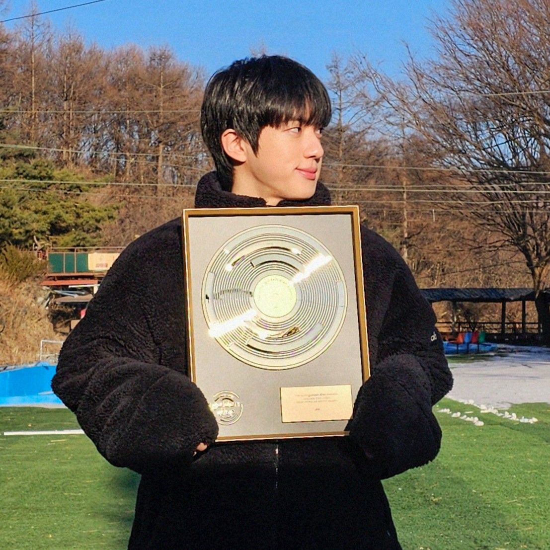 ジン (BTS)の最近の活動写真