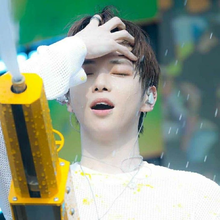 강다니엘의 비하인드 컷