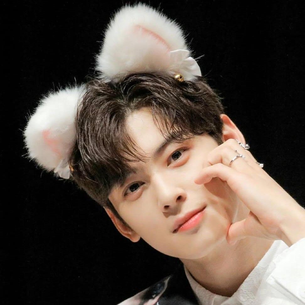 Latest photo of Eunwoo (ASTRO)