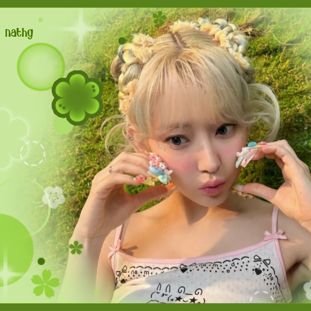 Latest photo of Sakura (LE SSERAFIM)