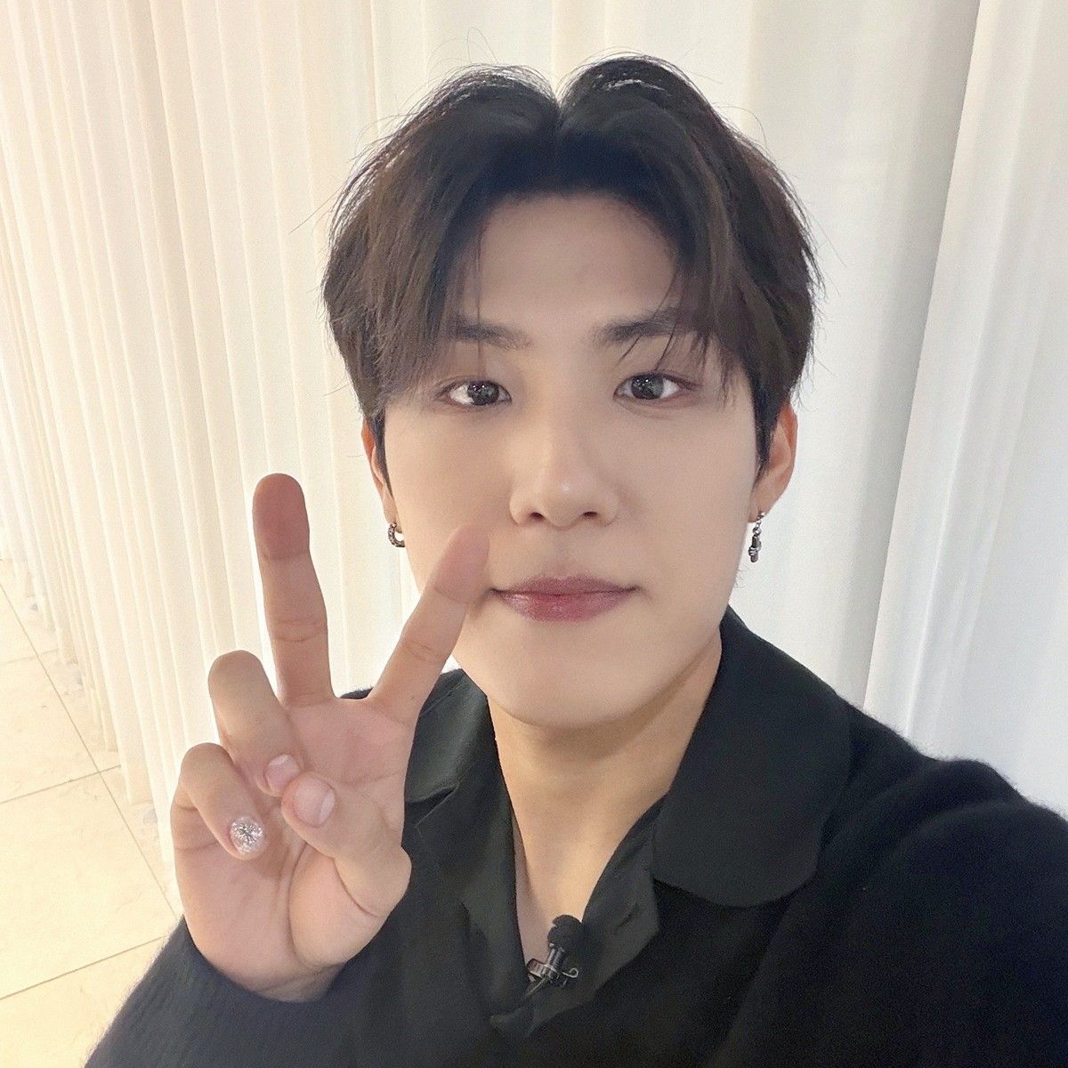 A moment captured by Park Woojin (AB6IX)'s fan