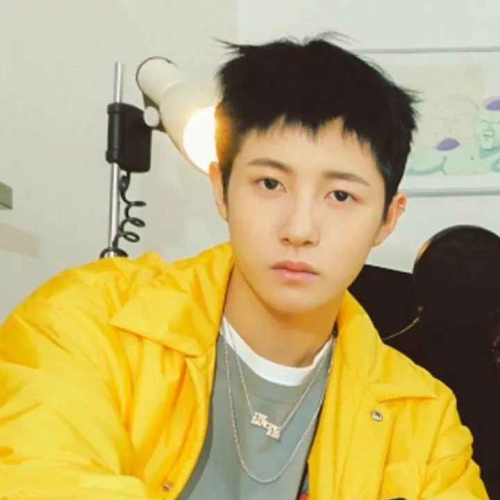 Recent activity shot of Renjun (NCT DREAM)