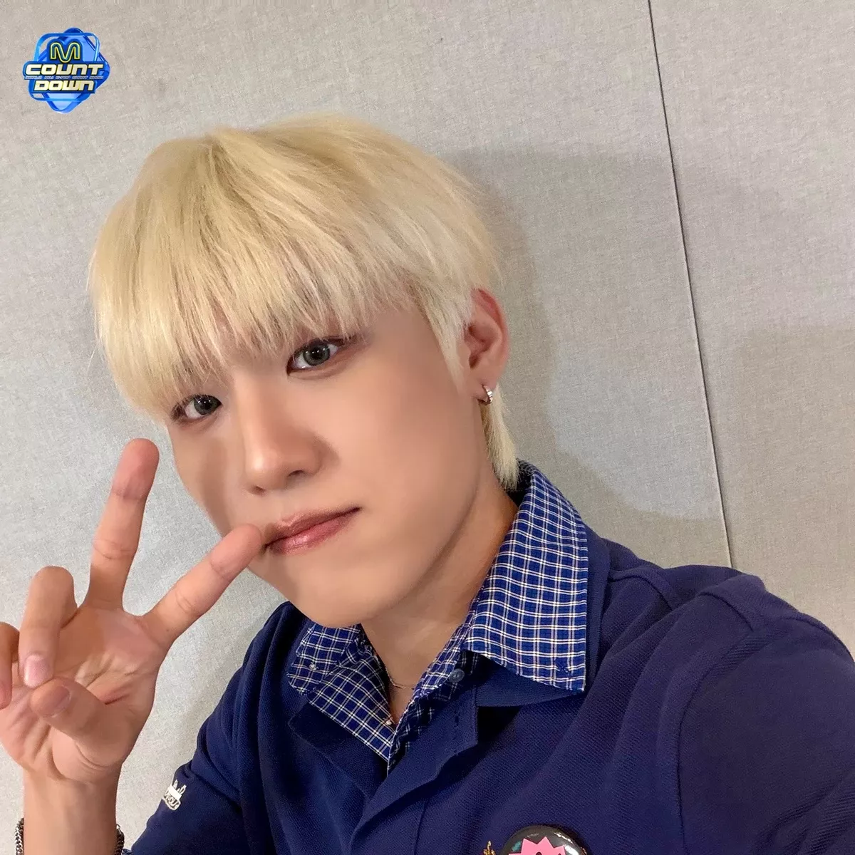 A moment captured by Park Woojin (AB6IX)'s fan