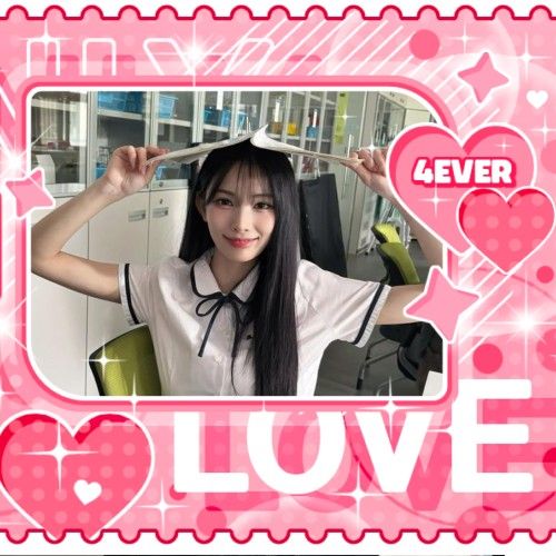 A moment captured by JINNI's fan