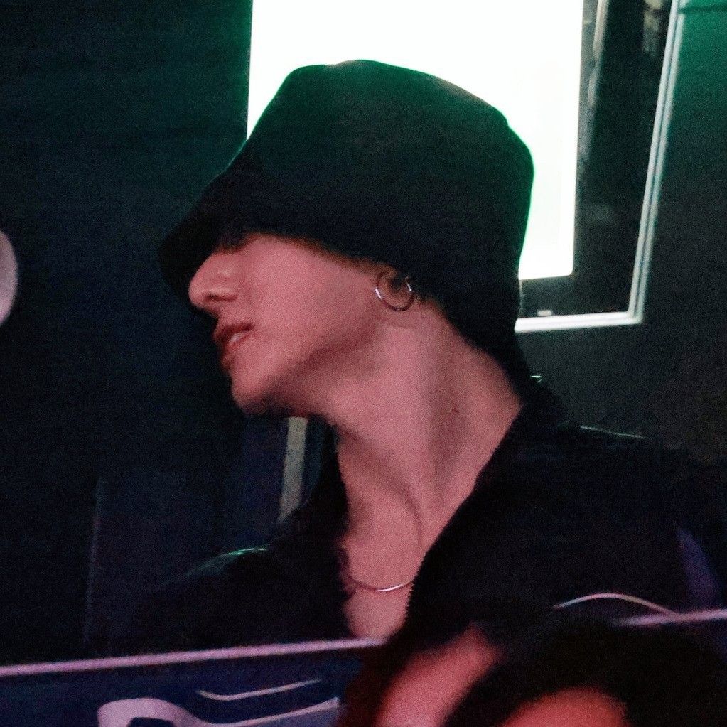 Momen yang diabadikan oleh penggemar Jungkook (BTS)