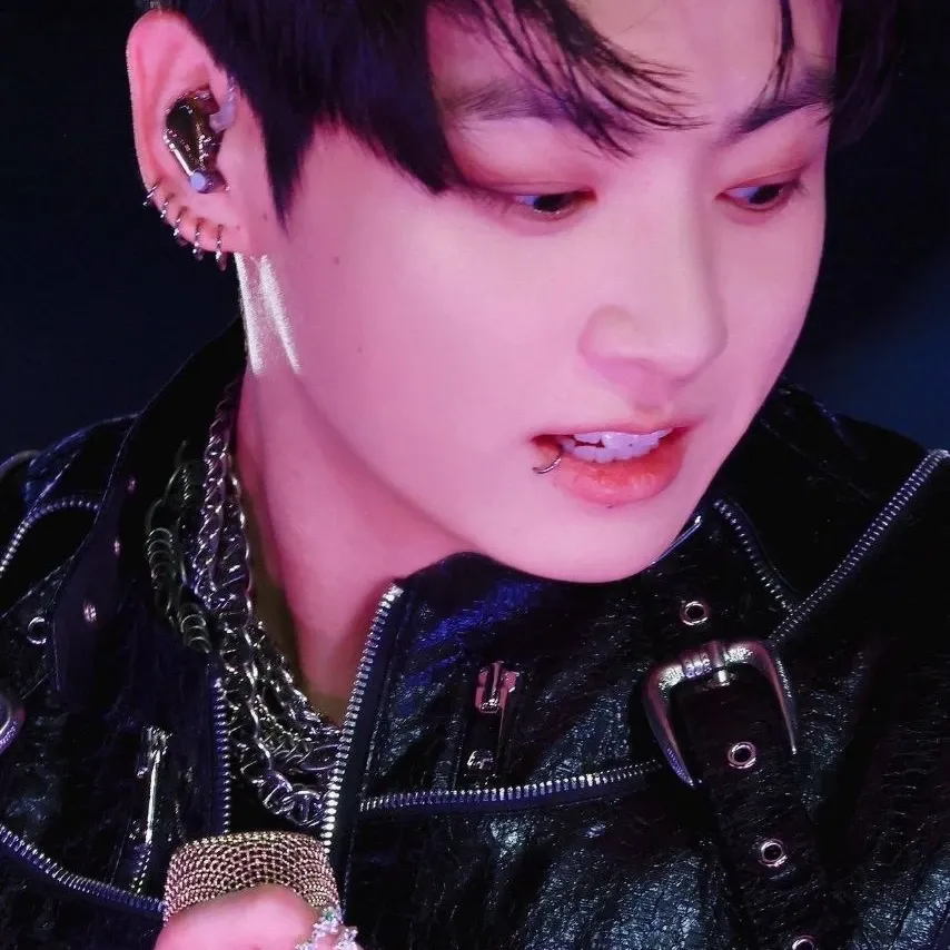 정국 (방탄소년단)의 최신 사진