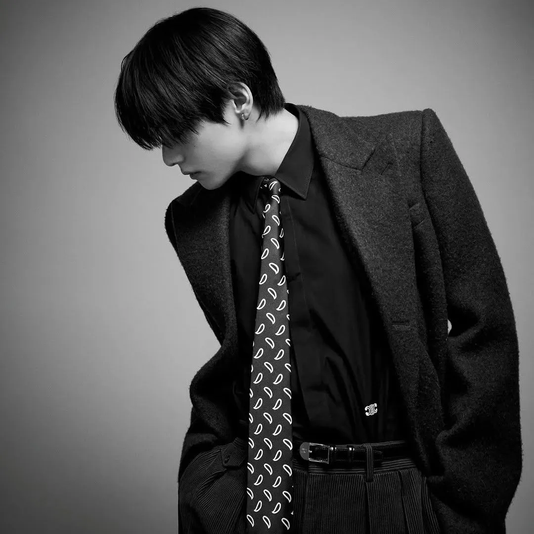 뷔 (방탄소년단) 최근 활동샷