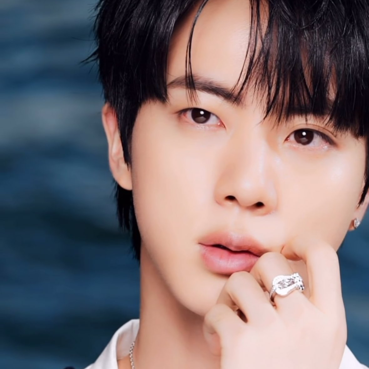 Foto terbaru Jin (BTS)