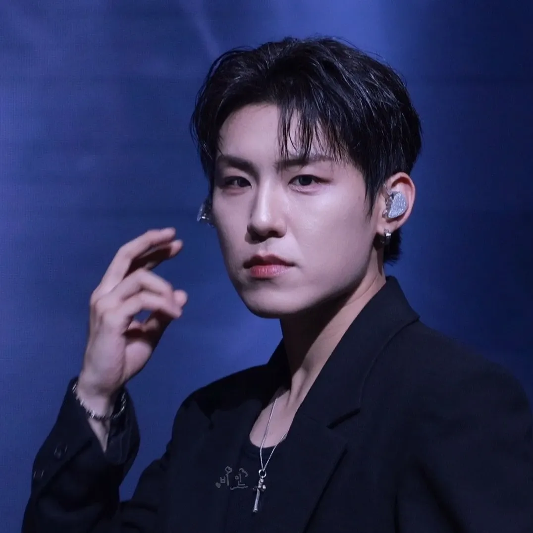 Behind-the-scenes cut of Park Woojin (AB6IX)