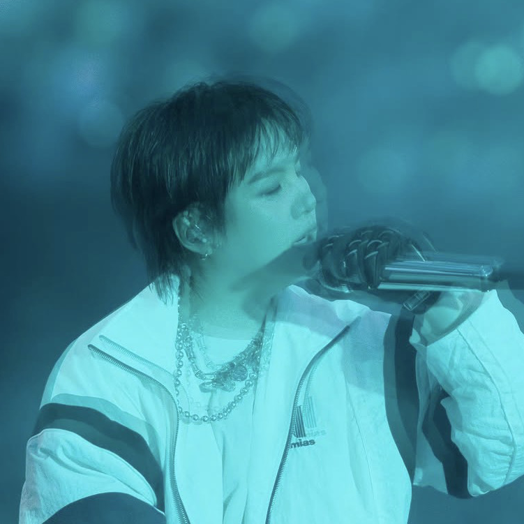 Foto terbaru SUGA (BTS)
