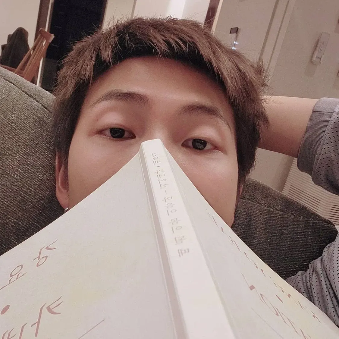 RM (방탄소년단)의 비하인드 컷