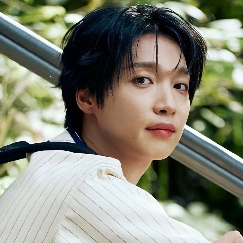 Latest photo of Jeong Sewoon