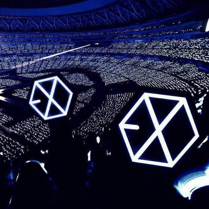 EXO 최근 활동샷