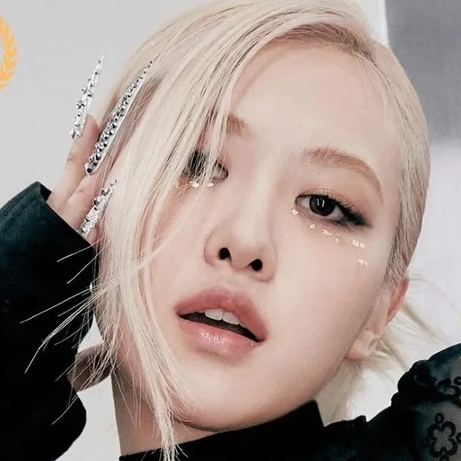 ROSÉ (BLACKPINK)粉丝拍下的瞬间