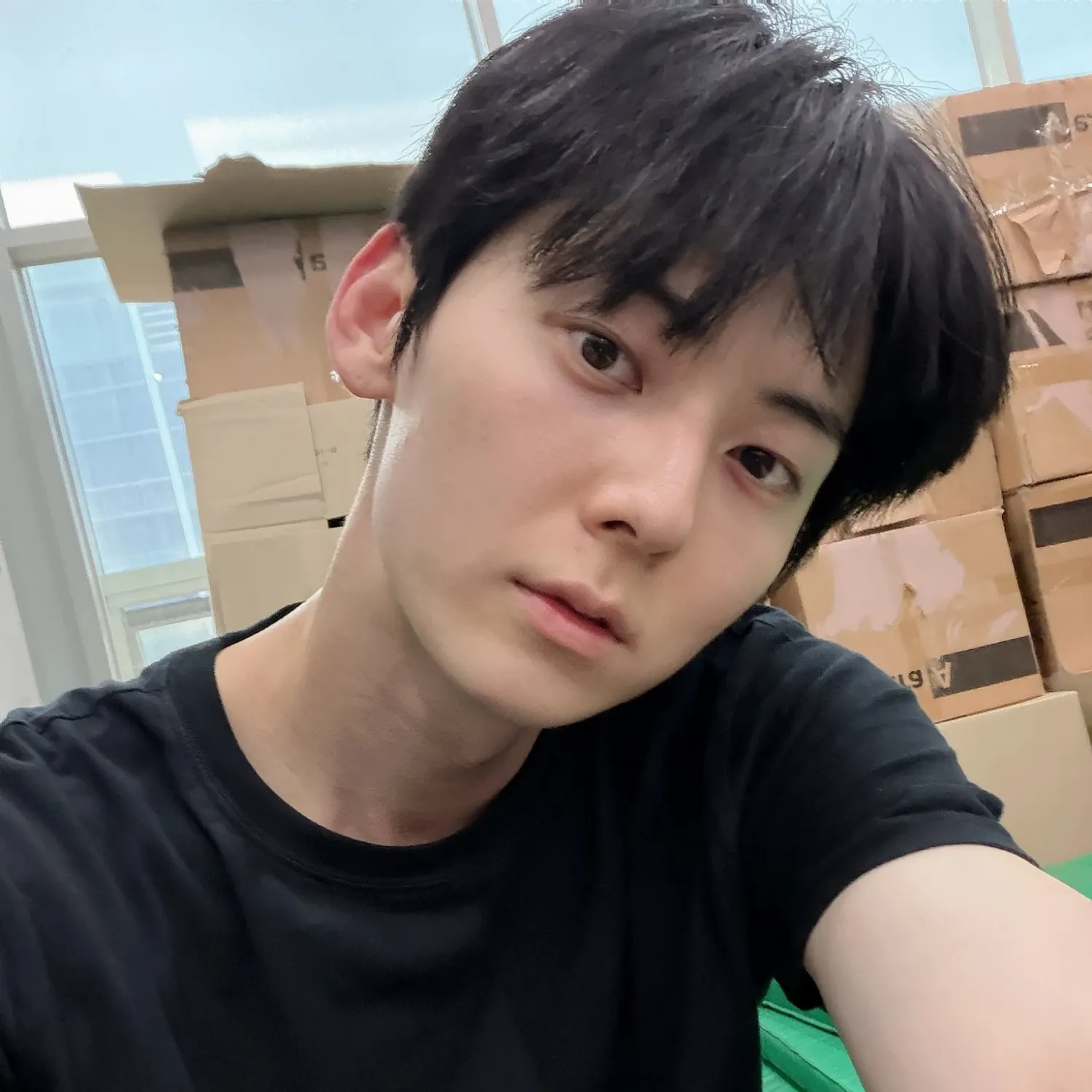 Recent activity shot of Hwang Minhyun