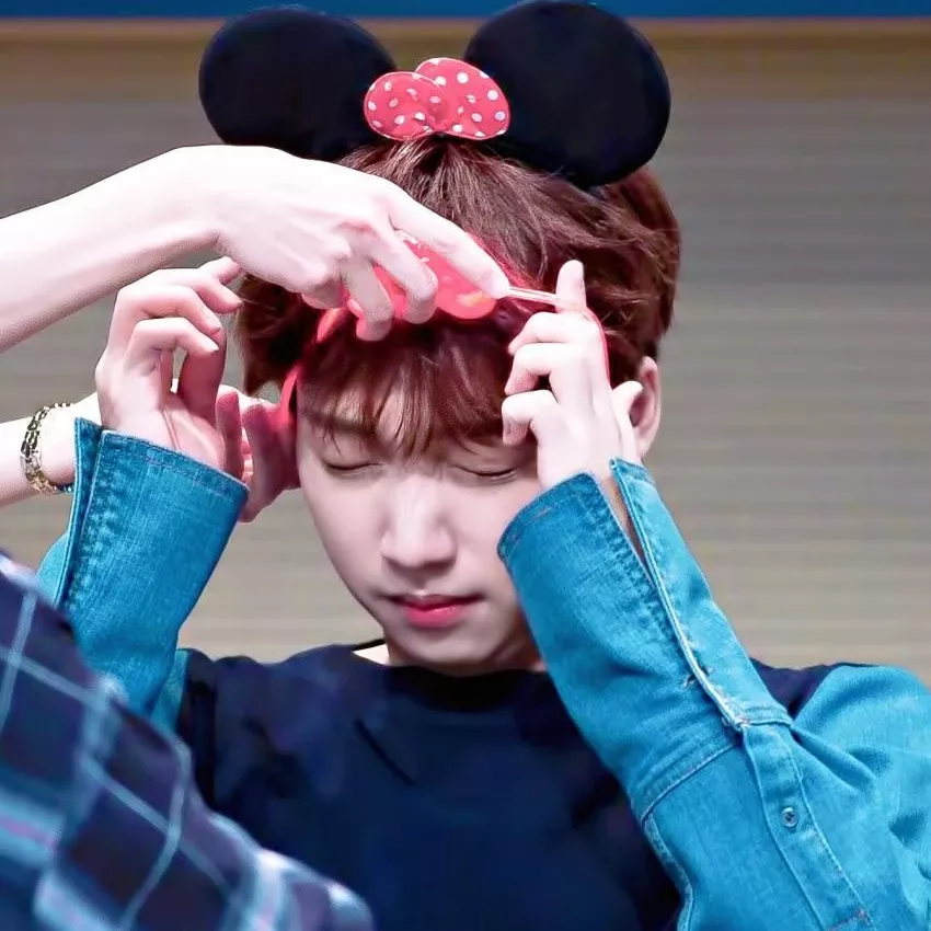 A moment captured by Jeong Sewoon's fan