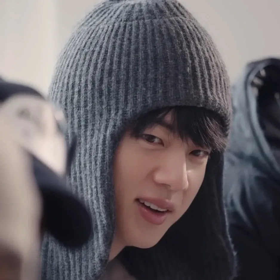 진 (방탄소년단)의 최신 사진