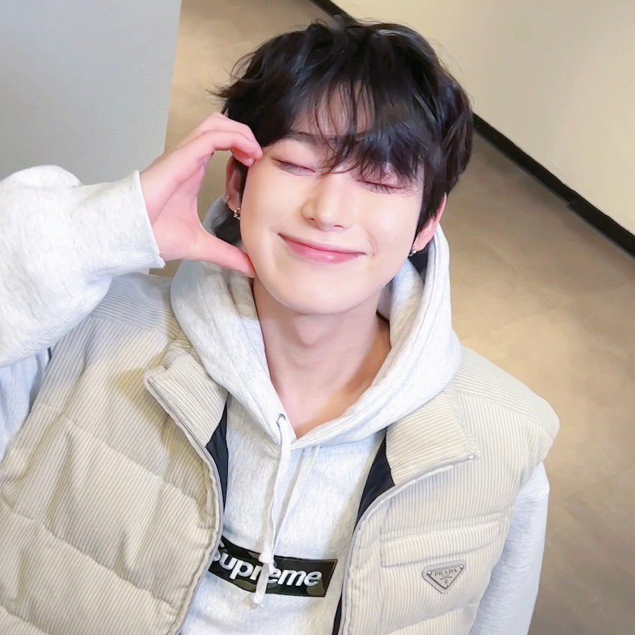 선우 (ENHYPEN) 최근 활동샷