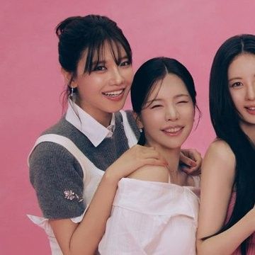 A moment captured by Girls' Generation's fan