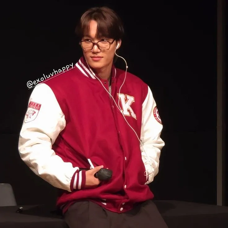 Kai (EXO)粉絲拍下的瞬間