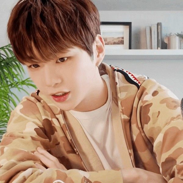 강다니엘의 최신 사진