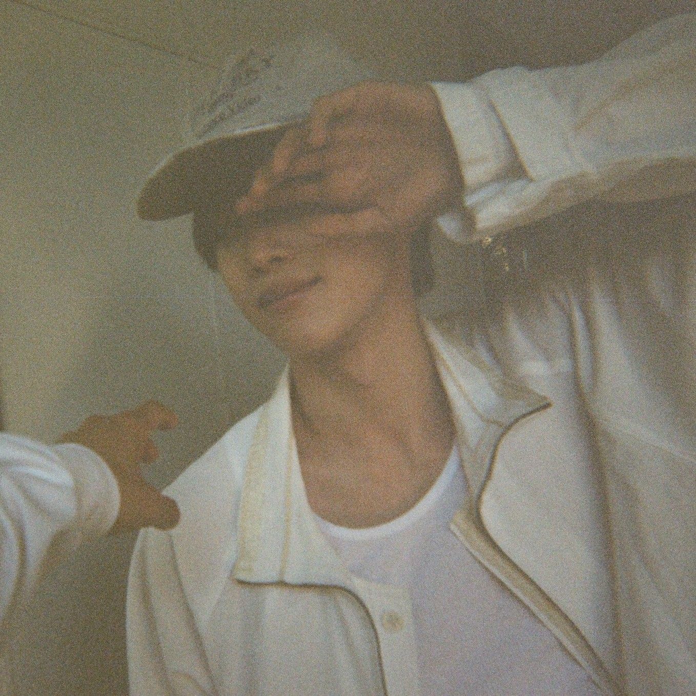 Recent activity shot of Sungchan (RIIZE)
