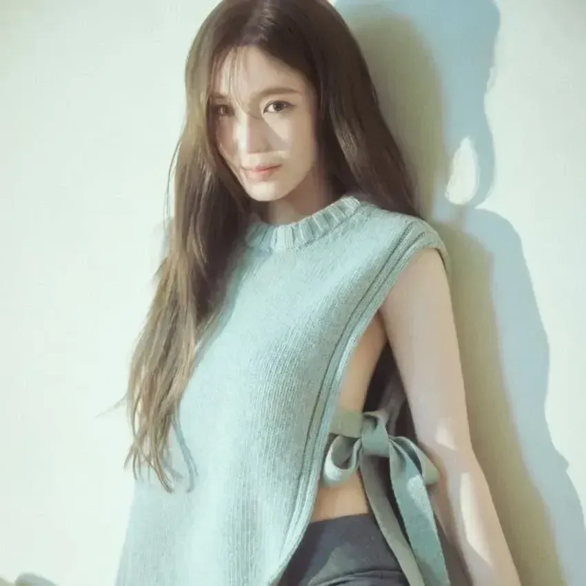 Latest photo of Tiffany Young (Girls' Generation)