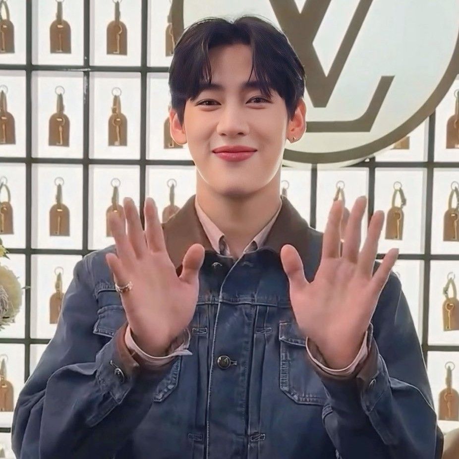 Behind-the-scenes cut of Bambam (GOT7)