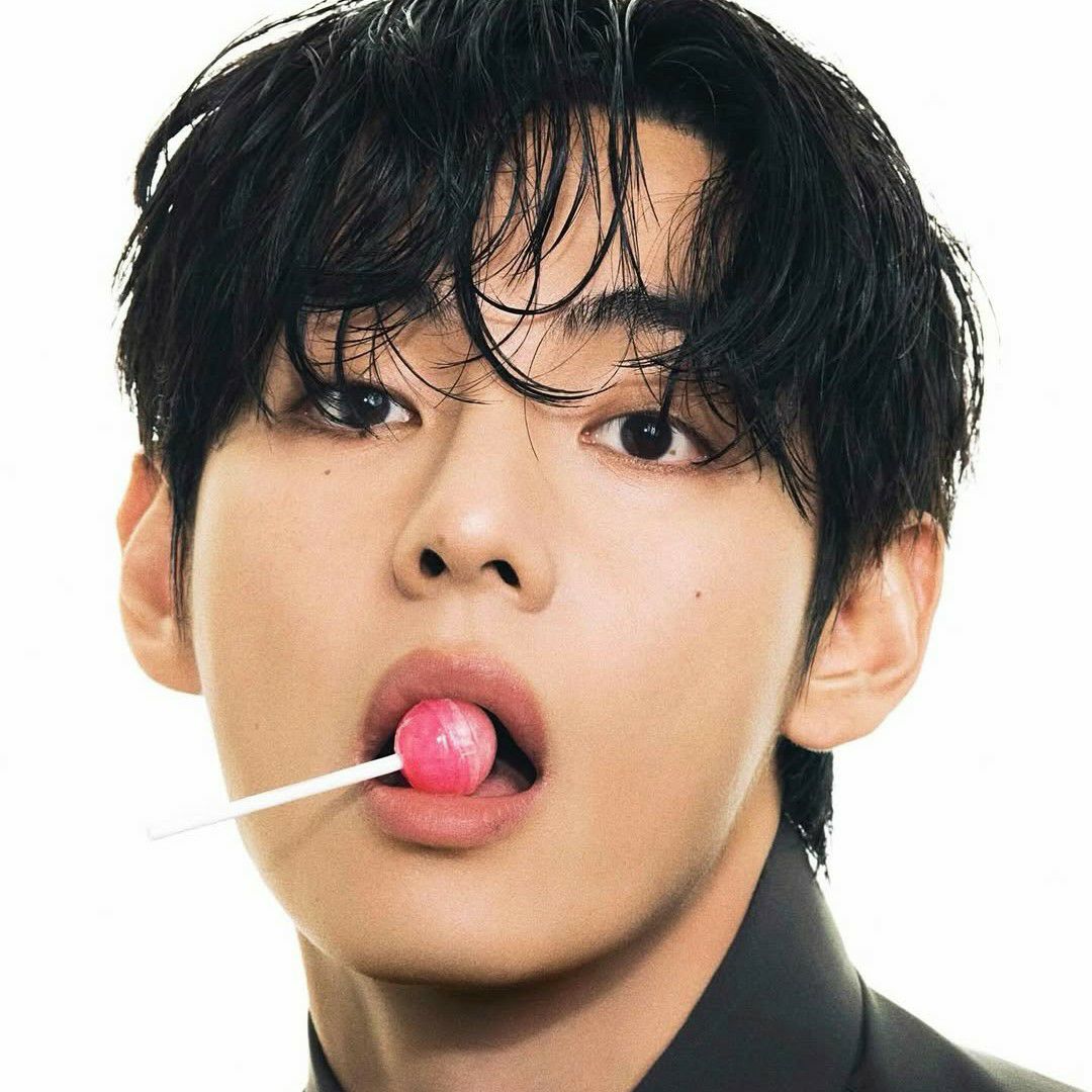 뷔 (방탄소년단) 최근 활동샷