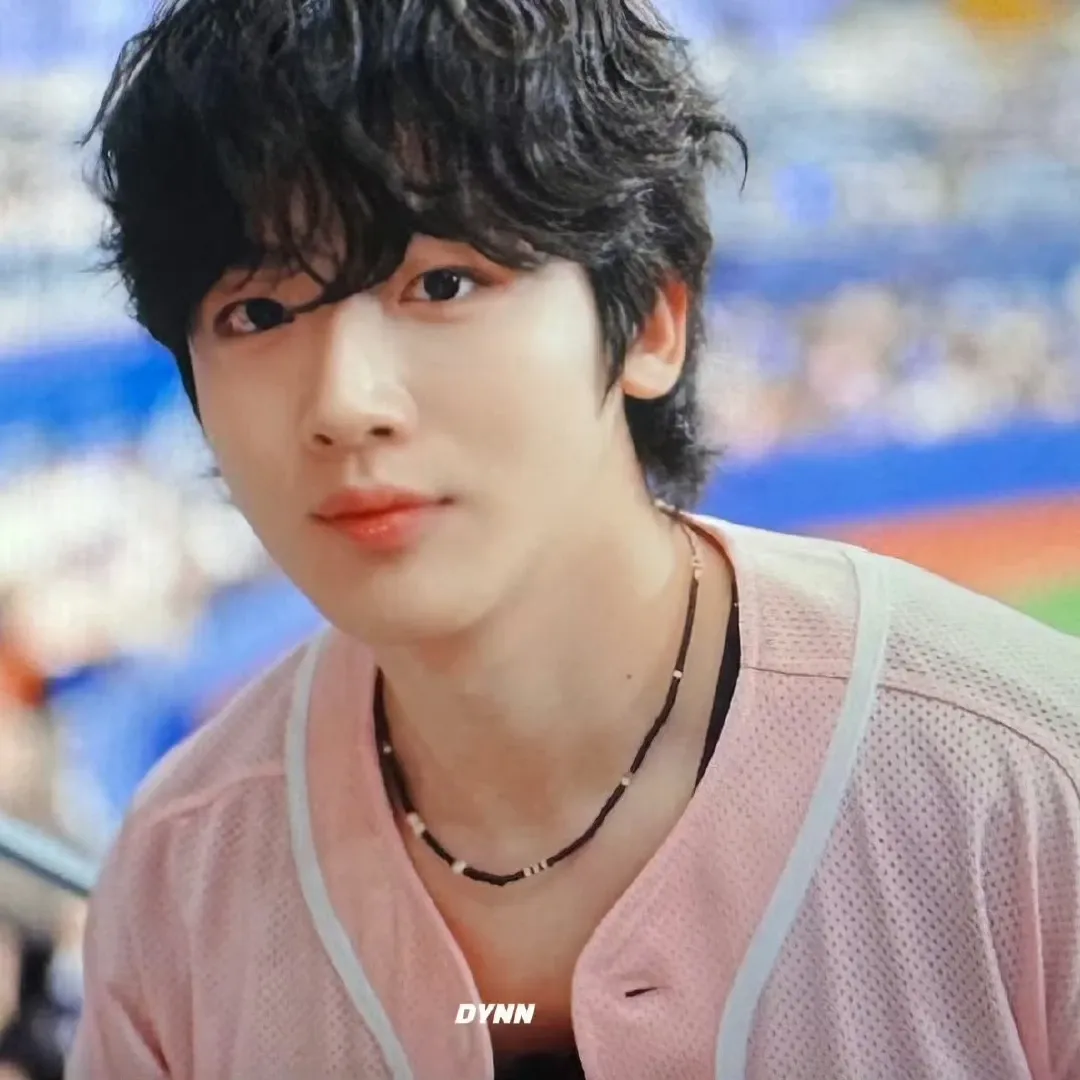 Behind-the-scenes cut of Kim Yohan (WEi)