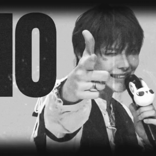 Behind-the-scenes cut of Nicholas (&TEAM)