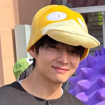 Recent activity shot of V (BTS)