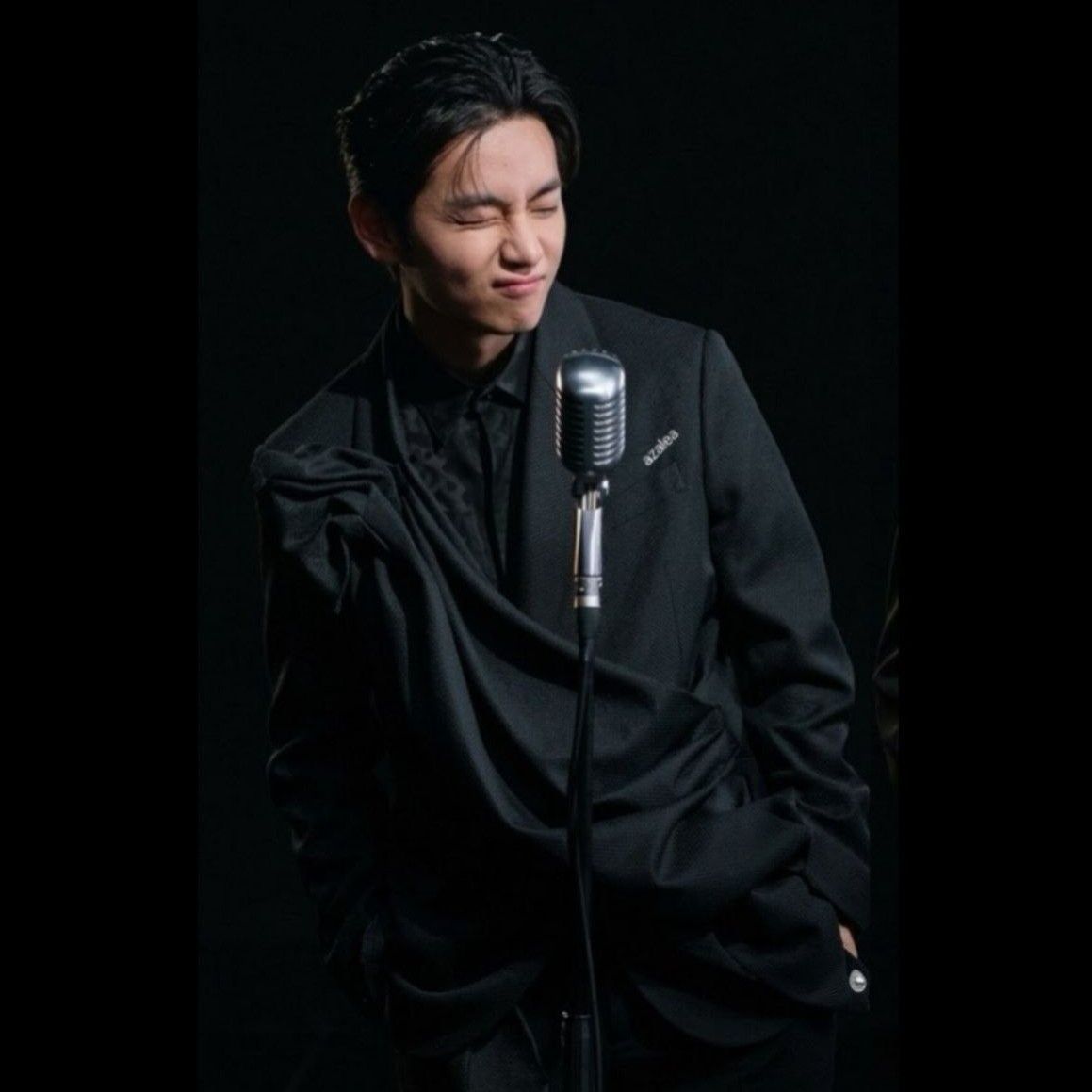 뷔 (방탄소년단) 최근 활동샷