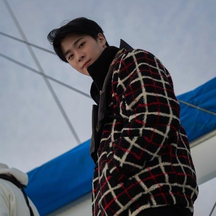 Behind-the-scenes cut of Moonbin (ASTRO)