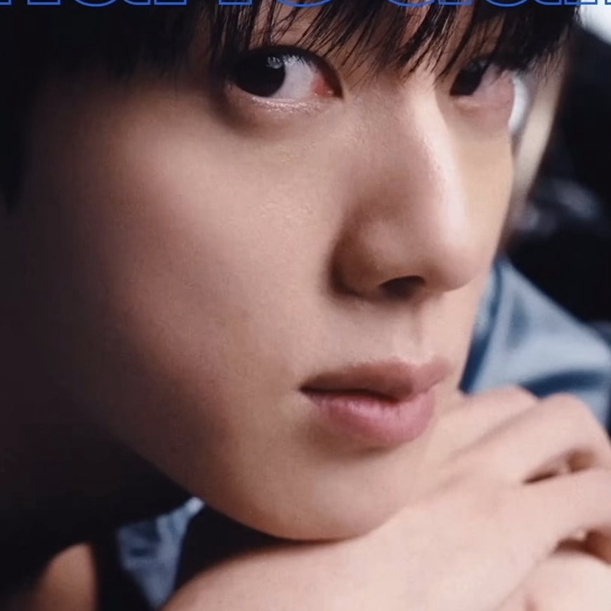 Foto terbaru Jin (BTS)