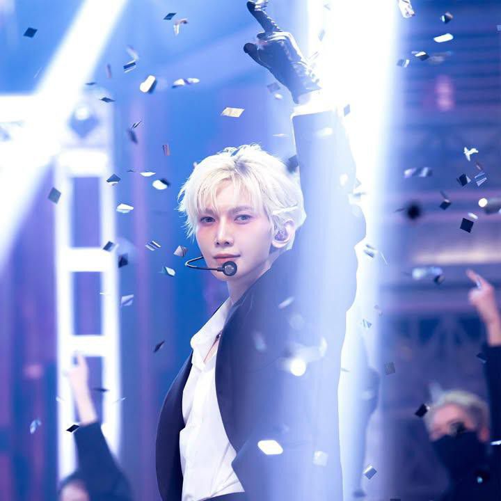 에이티즈의 최신 사진