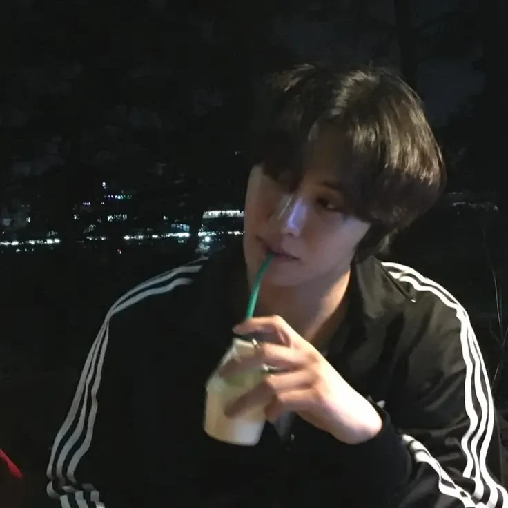 Latest photo of Hyunsuk