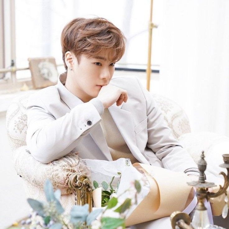 Behind-the-scenes cut of Moonbin (ASTRO)