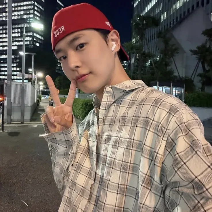A moment captured by Choi Byungchan's fan