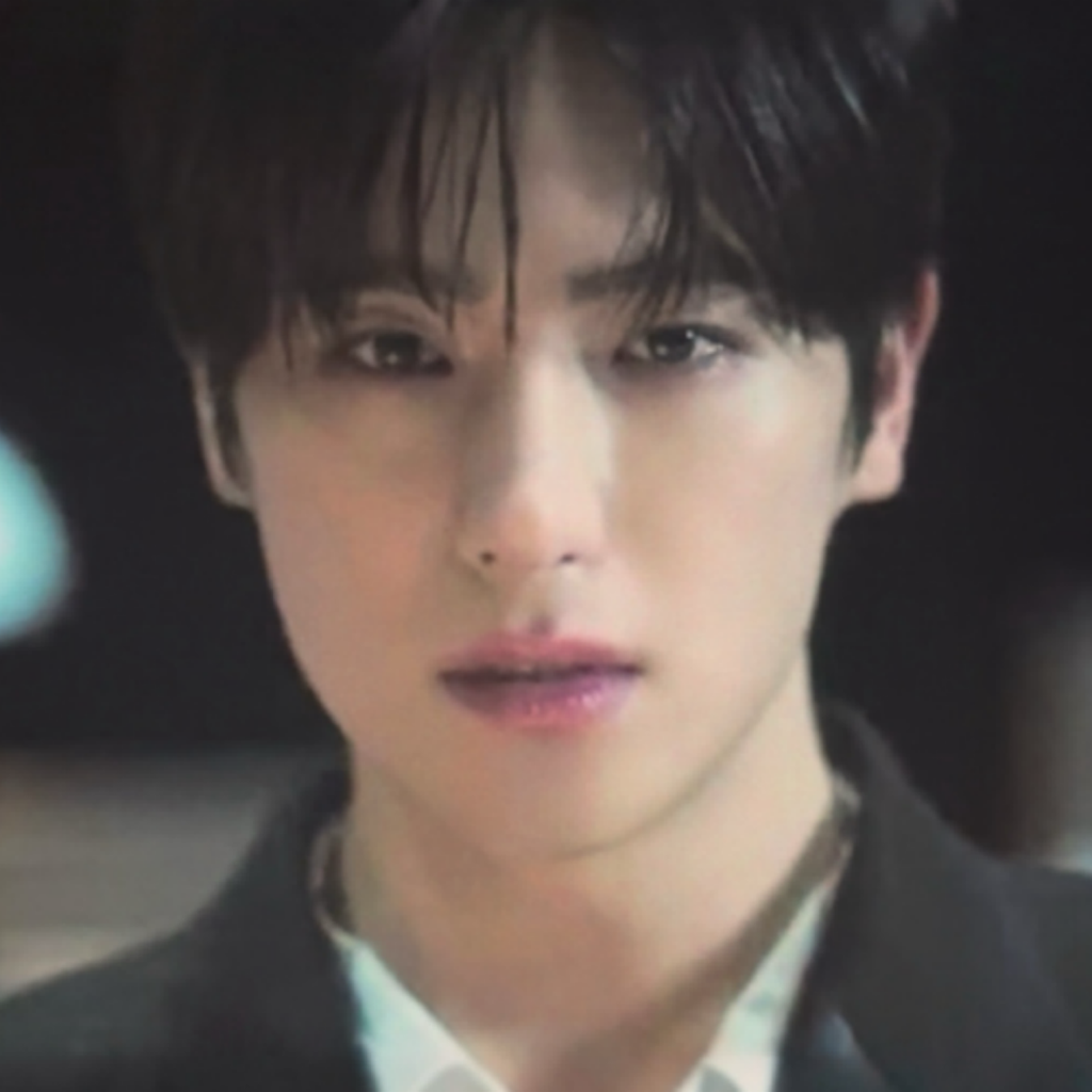 Behind-the-scenes cut of Hyunjae (THE BOYZ)