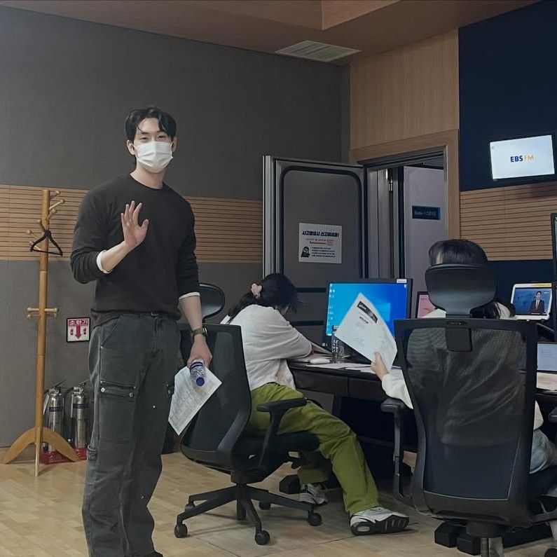 Recent activity shot of Shinwon (PENTAGON)