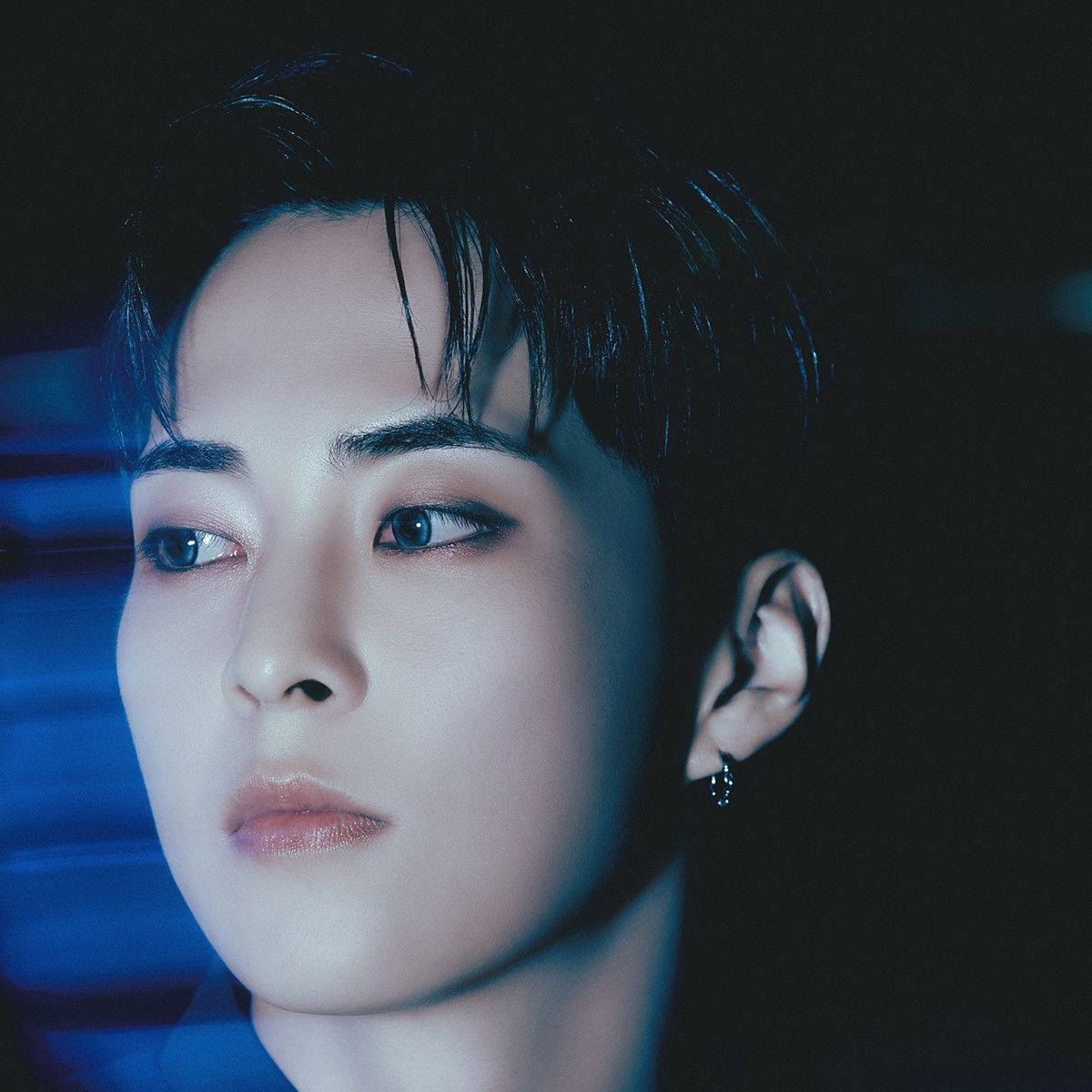 시우민 (EXO)의 비하인드 컷