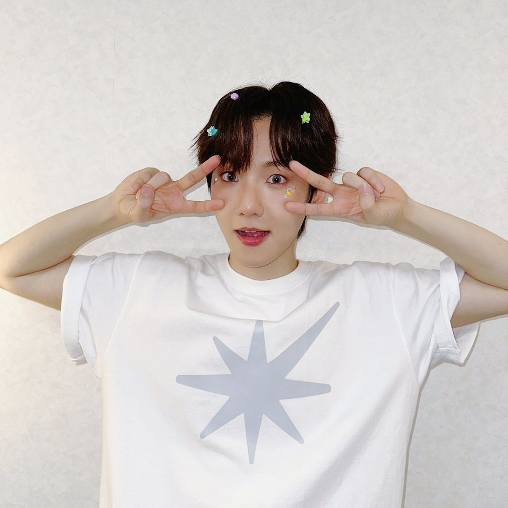 백현 (EXO)의 최신 사진