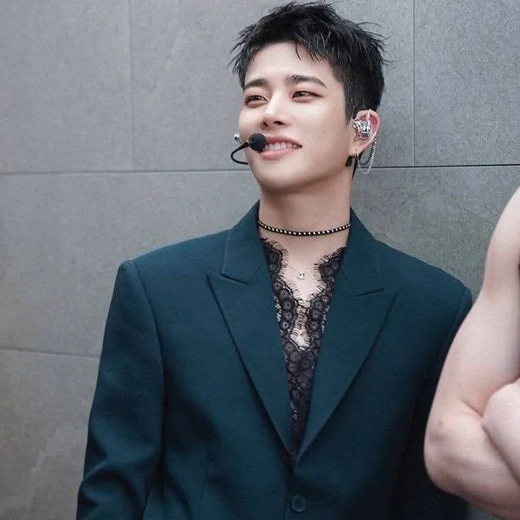 Latest photo of MJ (ASTRO)