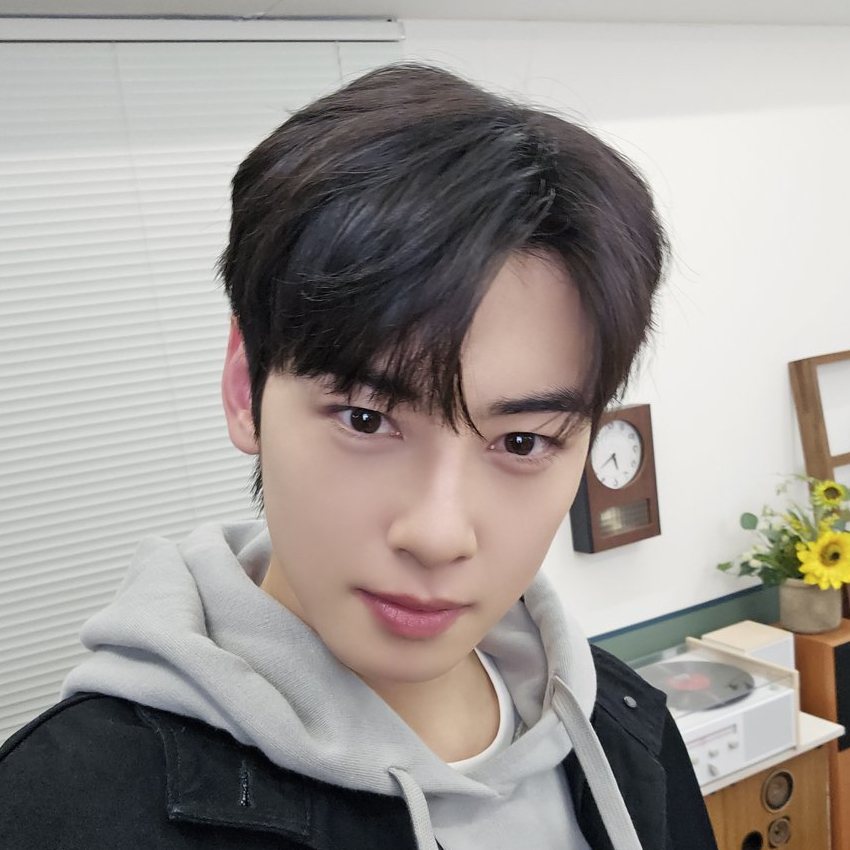 A moment captured by Eunwoo (ASTRO)'s fan